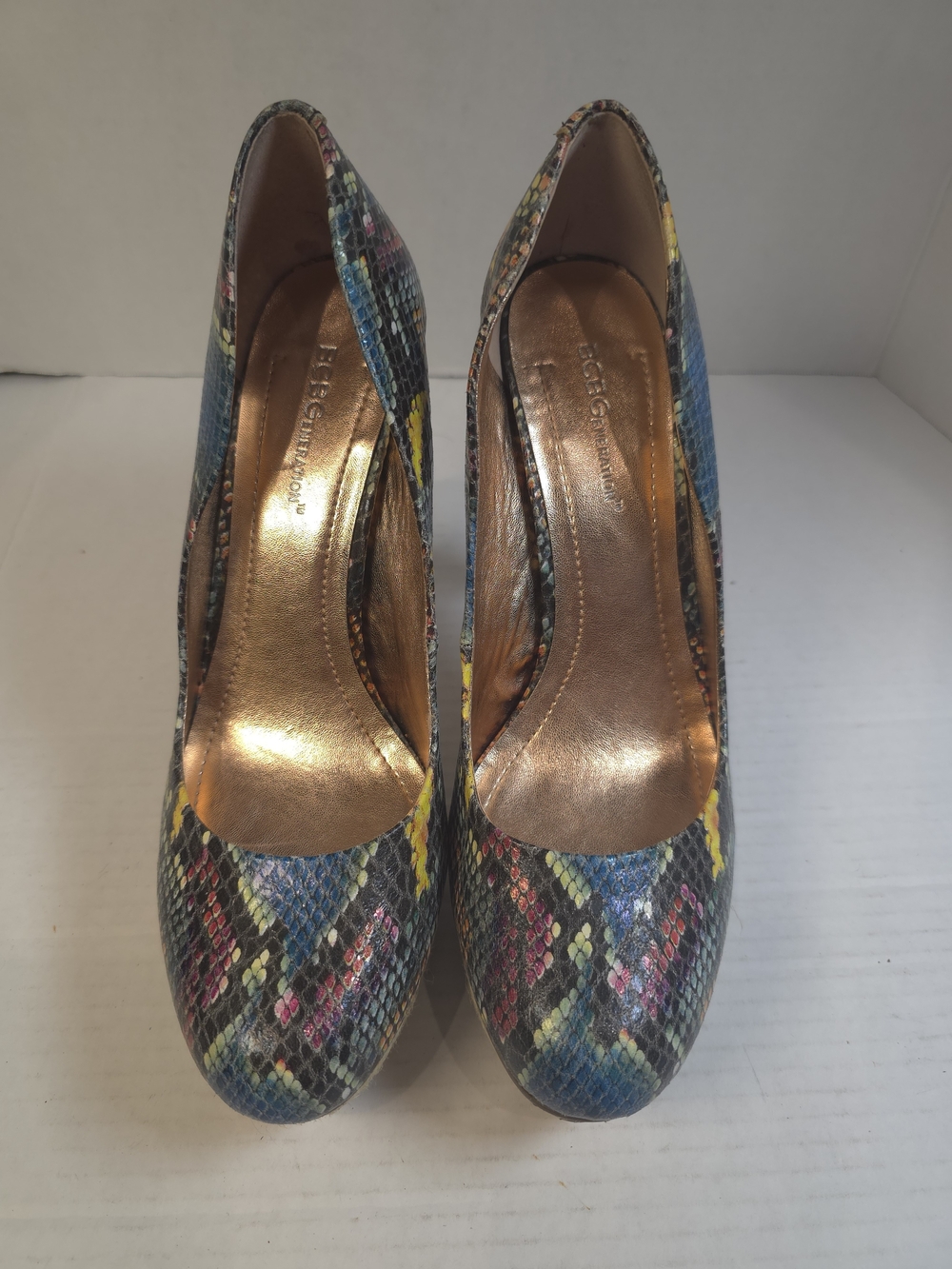 BCBGeneration Animal Print Platform Heels Pumps in Blue & Black Size 8.5